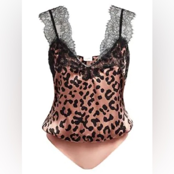 CAMI NYC The Lauren Silk Leopard Bodysuit - Picture 2 of 9